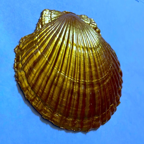 Handcrafted Shell Pink Floral Dish Decoupage - Picture 4 of 4